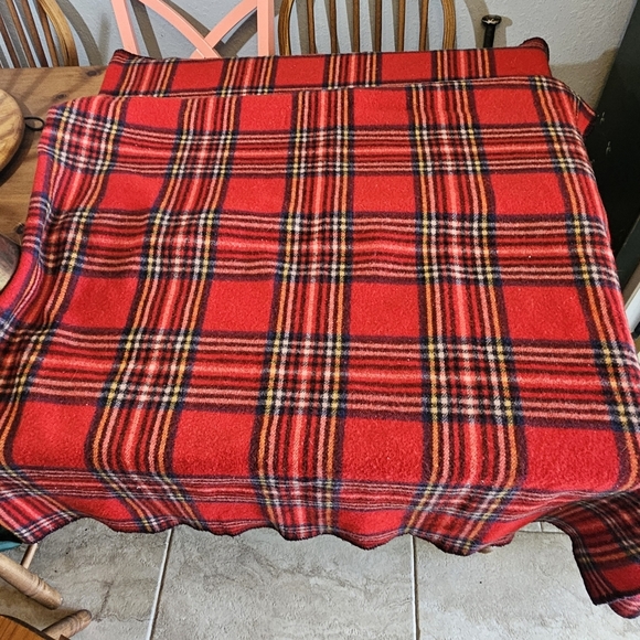 LL Bean Vintage Wood Plaid Blanket Red Tartan Whipstitch 1980's 80x86 - Picture 5 of 7